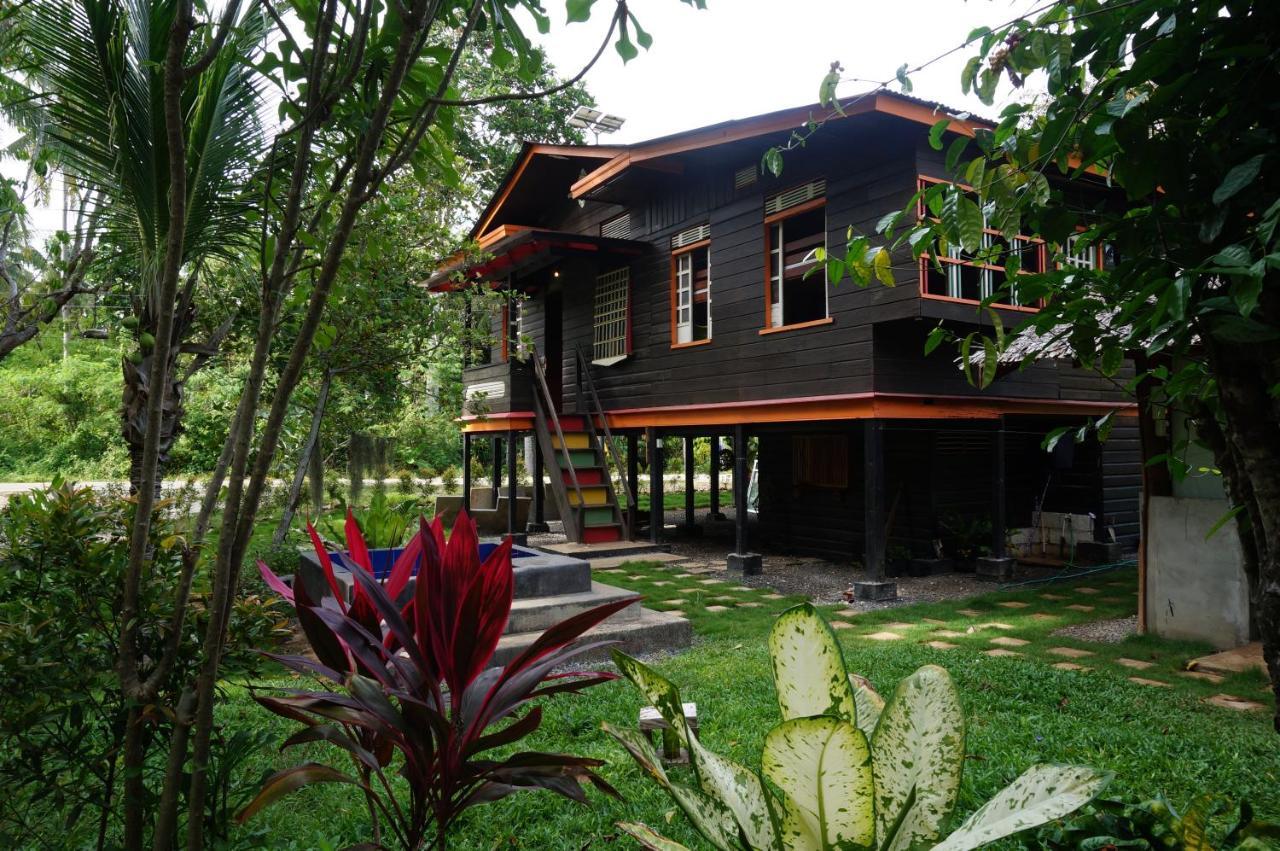 Peaceland Hostel Panglao-stad Buitenkant foto