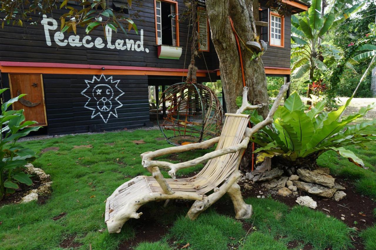 Peaceland Hostel Panglao-stad Buitenkant foto