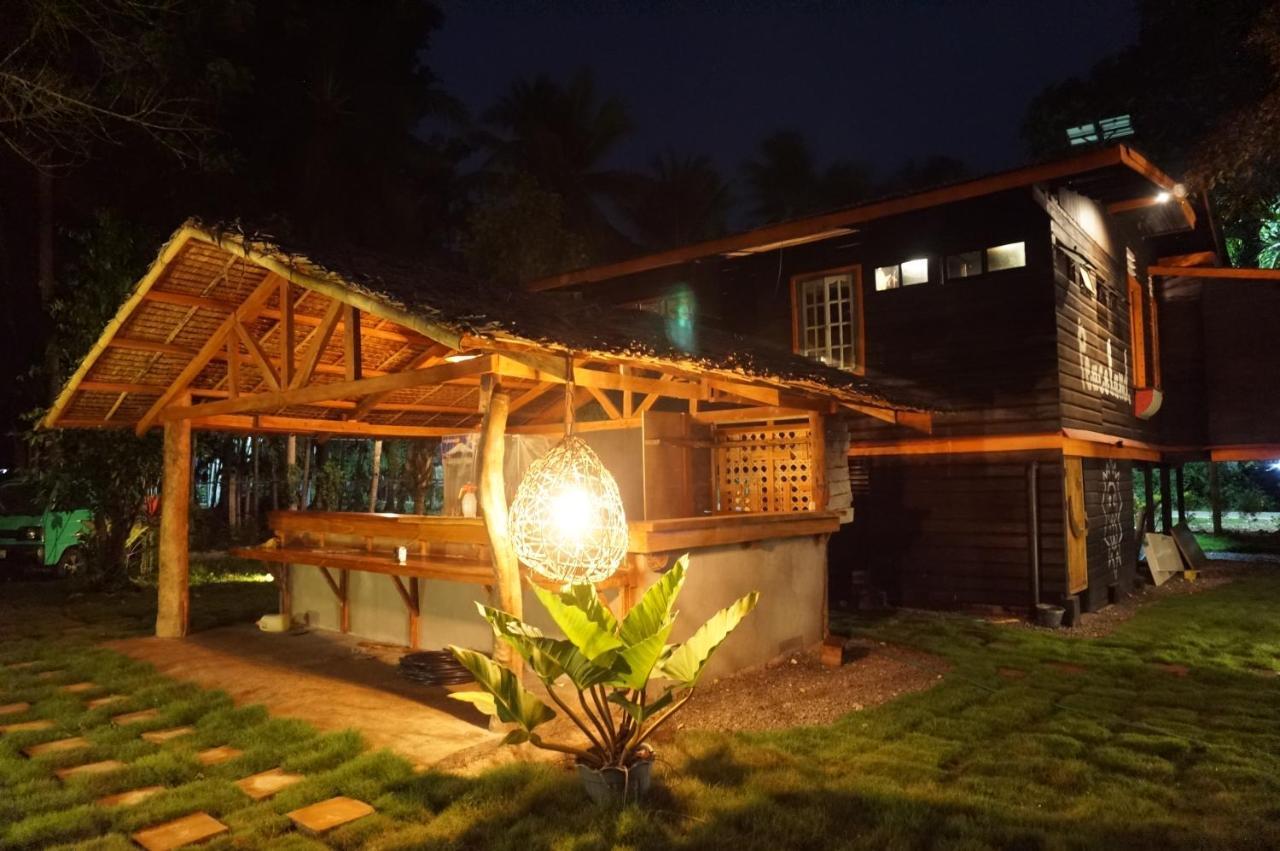 Peaceland Hostel Panglao-stad Buitenkant foto